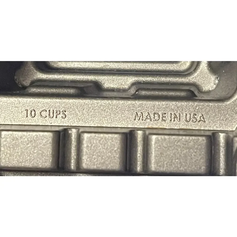 Nordic Ware Cast Aluminum Castle Bundt Cake 10 Cup Baking Pan USA